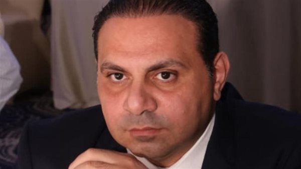 الأستاذ/ أحمد زكي