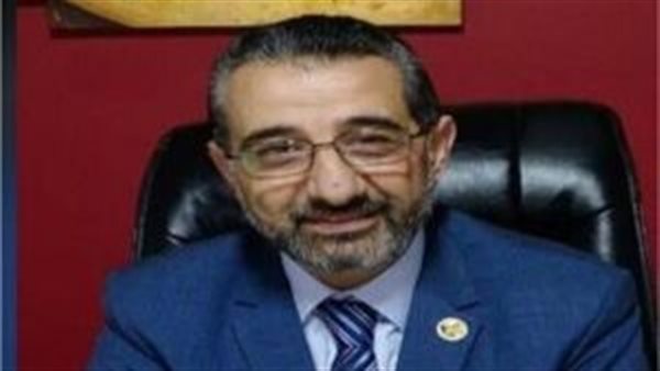 الدكتور عمرو السمدوني